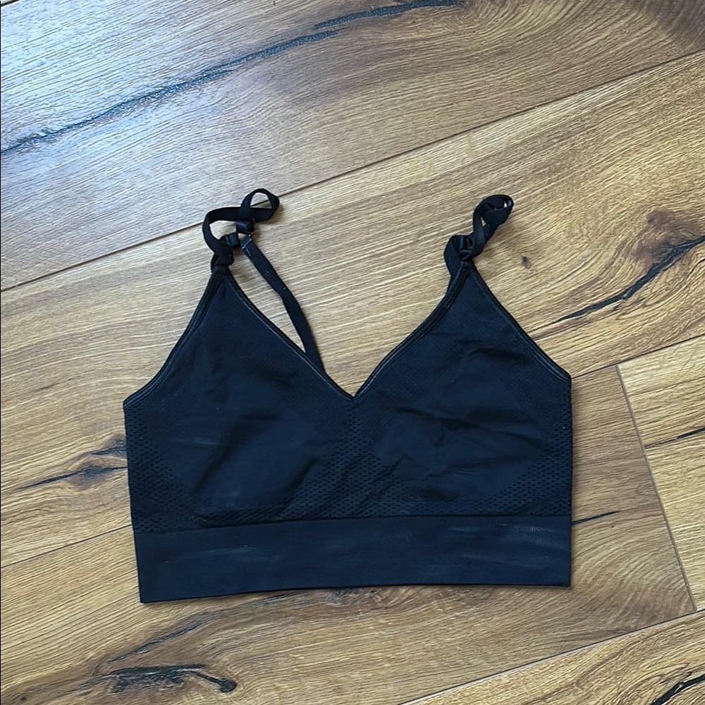 Knix Black Bralette with Adjustable Straps and Soft Stretchy Material